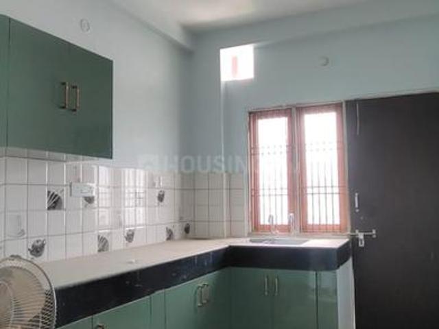 2 BHK Apartment in Sunderpur for rent Varanasi. The reference number is 20658678