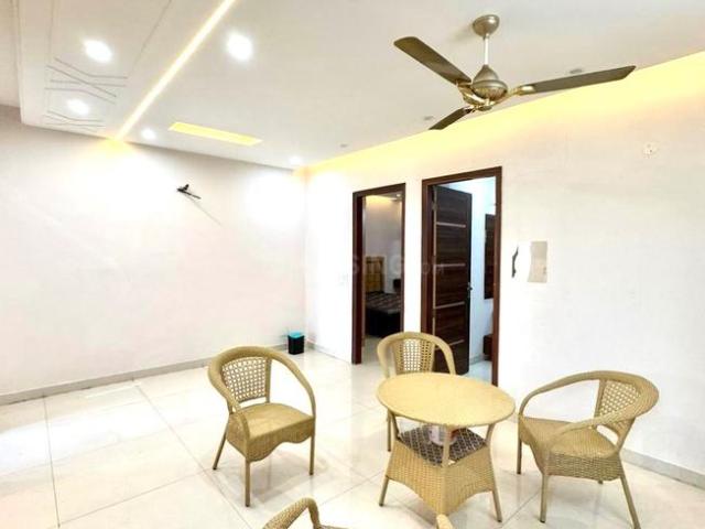 2 BHK Apartment in Sunny Enclave for rent Zirakpur. The reference number is 20355251