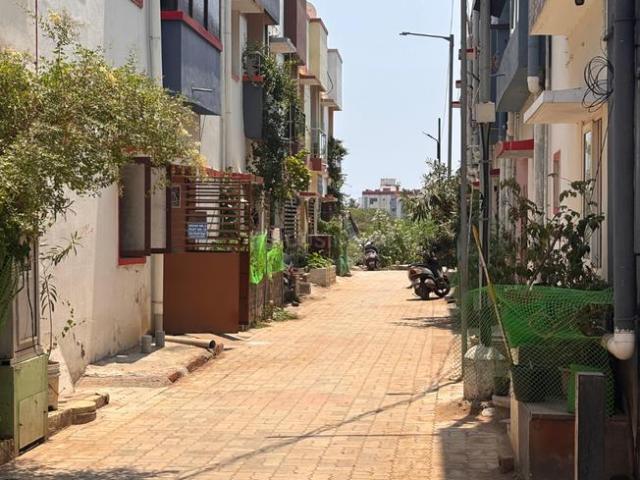 2 BHK Apartment in Surappattu for resale Chennai. The reference number is 20054558