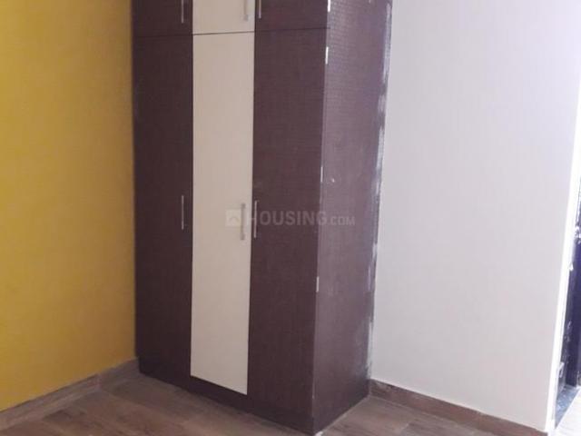 2 BHK Apartment in Swaroop Nagar for rent Kanpur. The reference number is 20919882