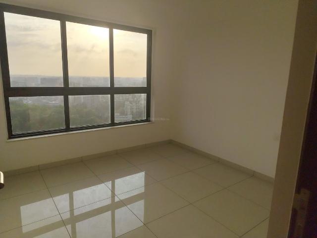 2 BHK Apartment in Powai for rent Mumbai. The reference number is 18586339