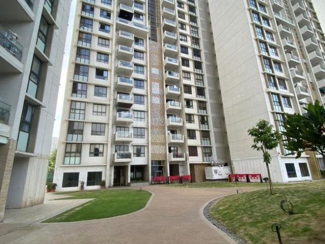 2 BHK Apartment in Powai for rent Mumbai. The reference number is 19947452