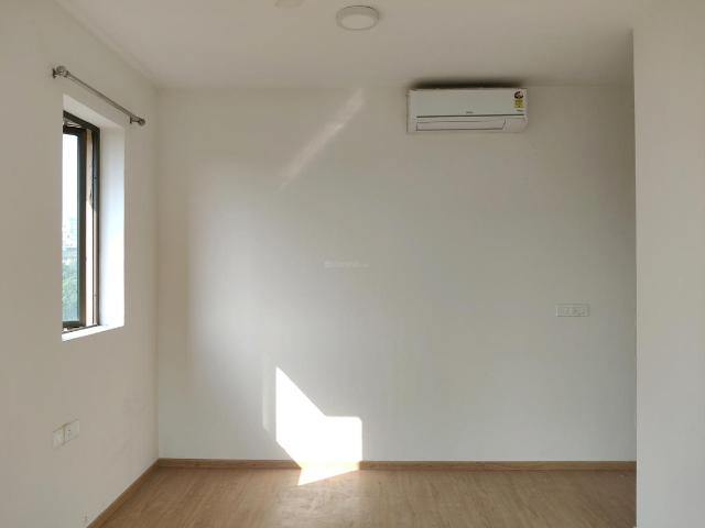 2 BHK Apartment in Powai for rent Mumbai. The reference number is 20097586