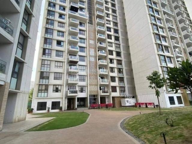 2 BHK Apartment in Powai for resale Mumbai. The reference number is 17959576