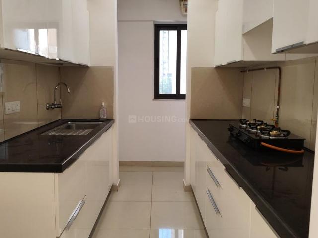 2 BHK Apartment in Powai for resale Mumbai. The reference number is 18586437