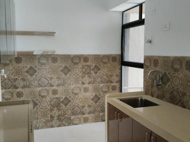 2 BHK Apartment in Powai for resale Mumbai. The reference number is 18665583