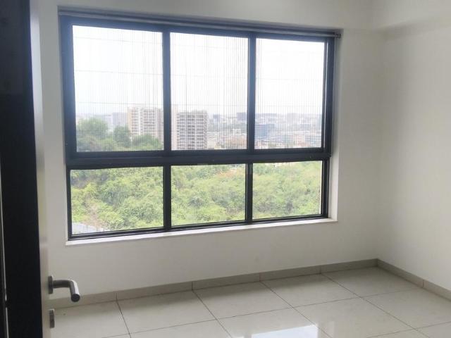 2 BHK Apartment in Powai for resale Mumbai. The reference number is 18804132