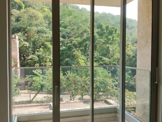 2 BHK Apartment in Powai for resale Mumbai. The reference number is 18821513