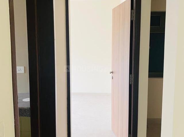 2 BHK Apartment in Powai for resale Mumbai. The reference number is 20323044