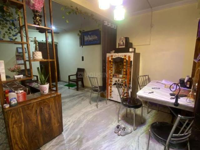 2 BHK Apartment in Patel Nagar for rent Gwalior. The reference number is 18989397
