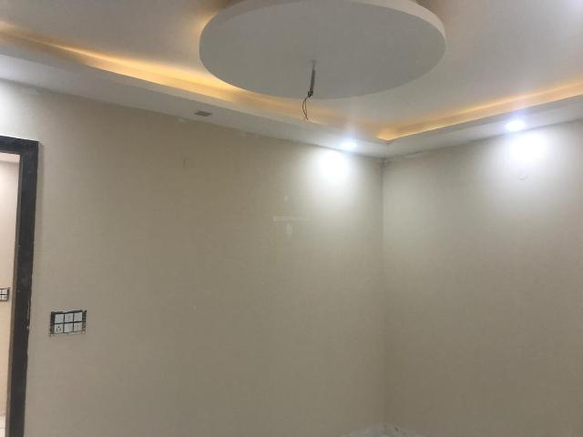 2 BHK Apartment in Patel Nagar for rent New Delhi. The reference number is 7778029