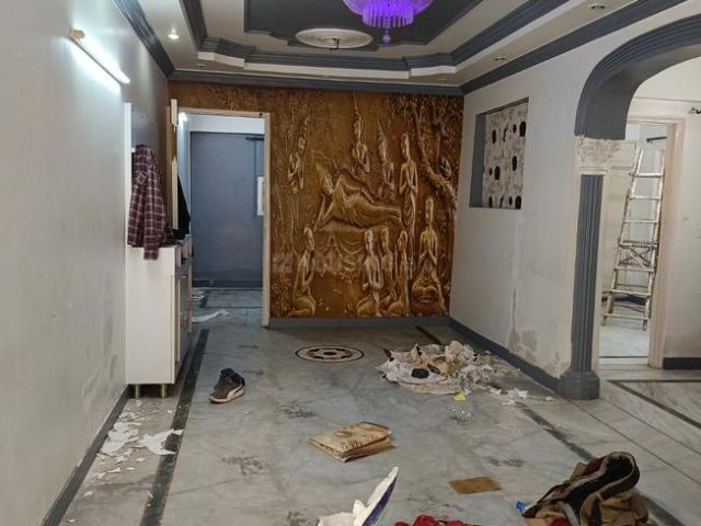 2 BHK Apartment in Patparganj for rent New Delhi. The reference number is 18233909
