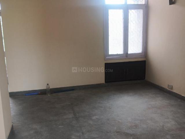 2 BHK Apartment in Patparganj for rent New Delhi. The reference number is 19895282