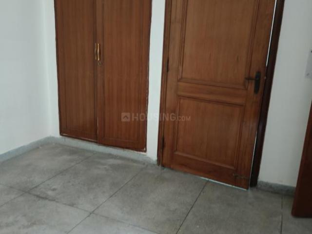 2 BHK Apartment in Patparganj for rent New Delhi. The reference number is 20458955