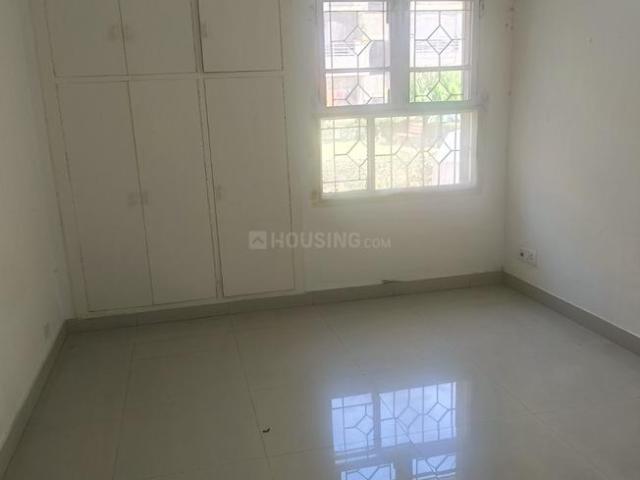 2 BHK Apartment in Patparganj for rent New Delhi. The reference number is 20089008