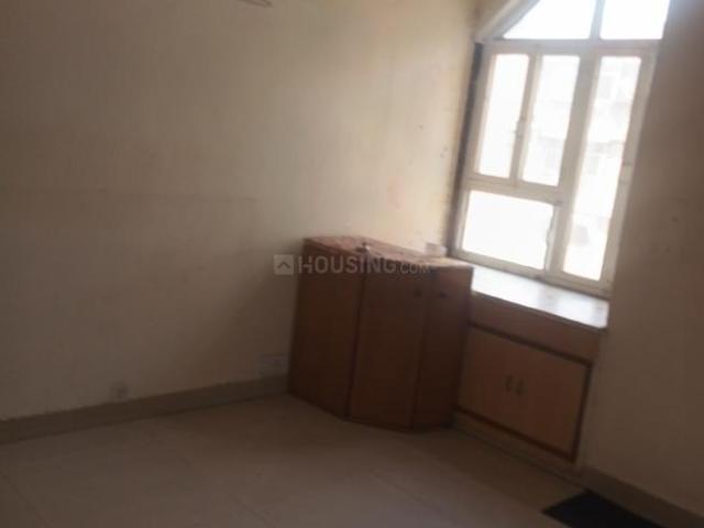 2 BHK Apartment in Patparganj for rent New Delhi. The reference number is 20099813