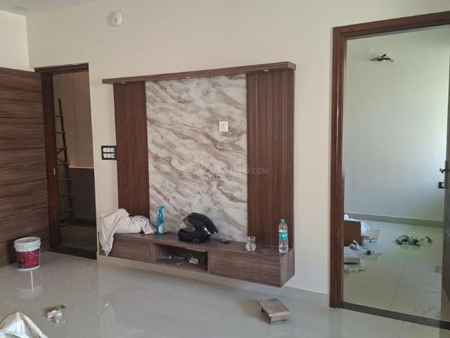 2 BHK Apartment in Patparganj for rent New Delhi. The reference number is 20185700
