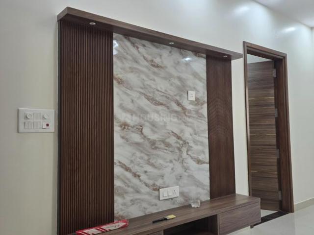 2 BHK Apartment in Patparganj for rent New Delhi. The reference number is 20201837