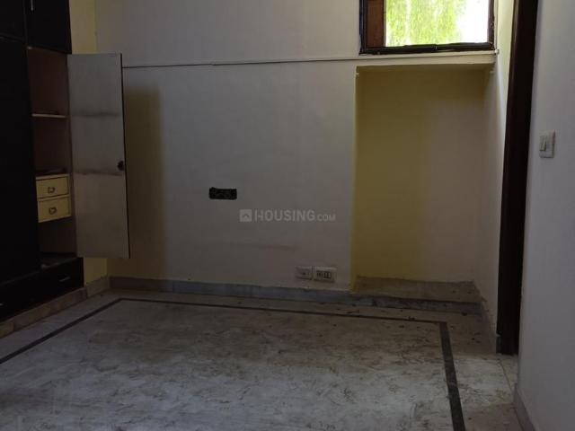 2 BHK Apartment in Patparganj for rent New Delhi. The reference number is 20342947