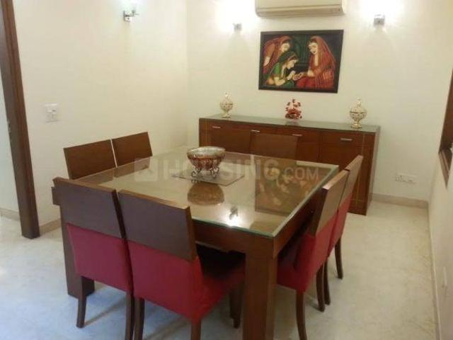 2 BHK Apartment in Patparganj for resale New Delhi. The reference number is 14772647