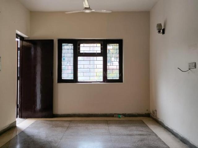 2 BHK Apartment in Patparganj for resale New Delhi. The reference number is 20644712