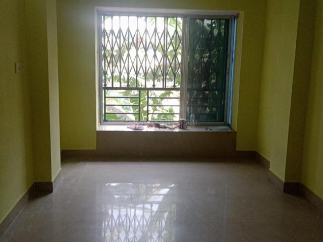 2 BHK Apartment in Patuli for rent Kolkata. The reference number is 18813876