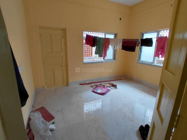 2 BHK Apartment in Patuli for rent Kolkata. The reference number is 20715377