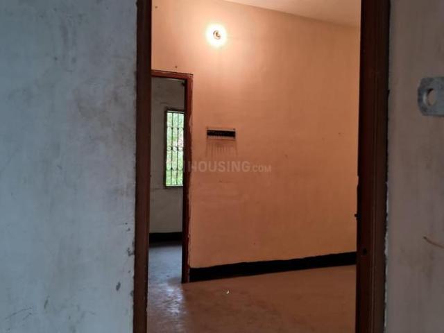 2 BHK Apartment in Patuli for rent Kolkata. The reference number is 20747734