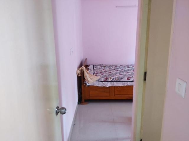 2 BHK Apartment in Paikpara for rent Kolkata. The reference number is 20306736