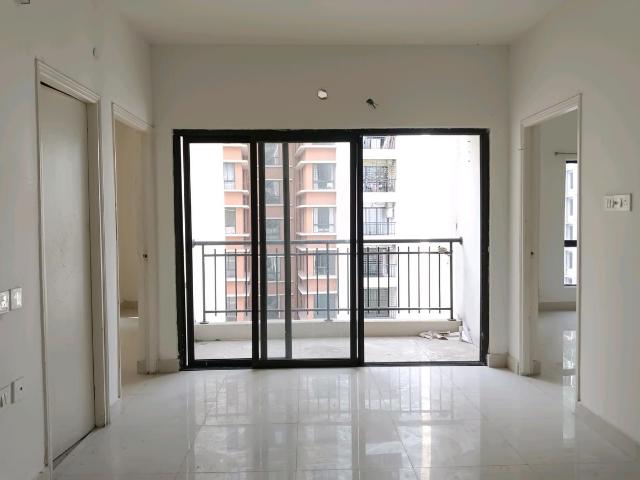 2 BHK Apartment in Pailan for resale Kolkata. The reference number is 19240065