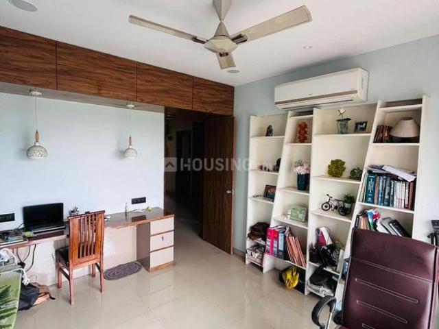 2 BHK Apartment in Pal for rent Surat. The reference number is 19394890