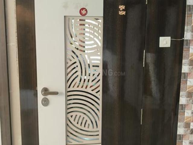2 BHK Apartment in Pal for rent Surat. The reference number is 19565229