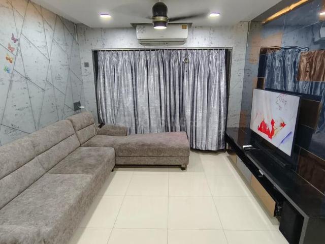 2 BHK Apartment in Pal for rent Surat. The reference number is 19719019