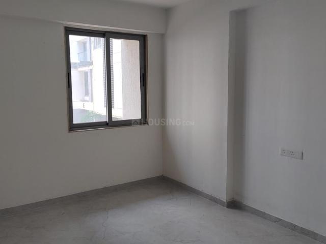 2 BHK Apartment in Pal Gam for resale Surat. The reference number is 20550138