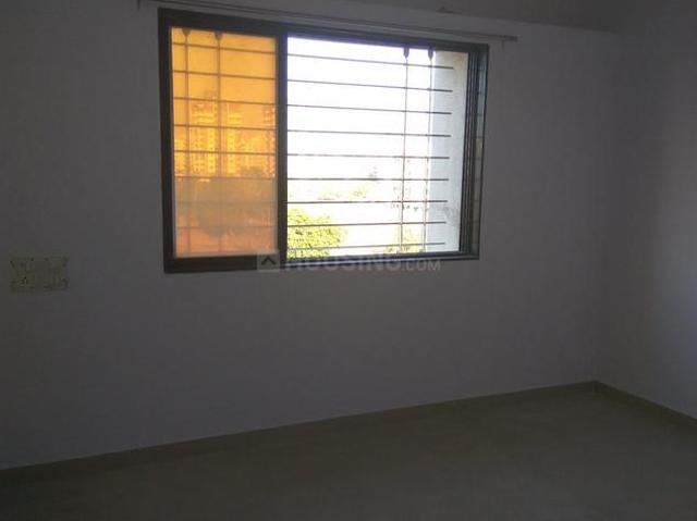 2 BHK Apartment in Pal Gam for resale Surat. The reference number is 3369812