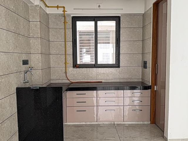 2 BHK Apartment in Palanpur for rent Surat. The reference number is 19295283