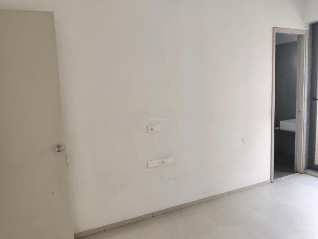2 BHK Apartment in Paldi for rent Ahmedabad. The reference number is 17207205