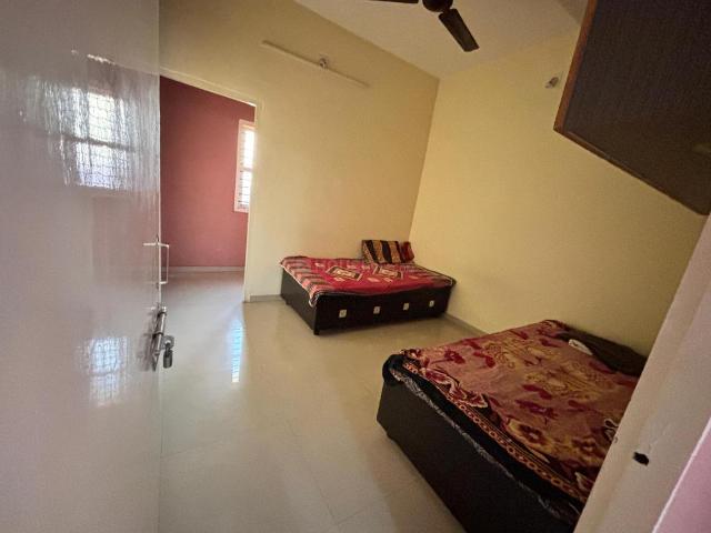 2 BHK Apartment in Paldi for rent Ahmedabad. The reference number is 20239701