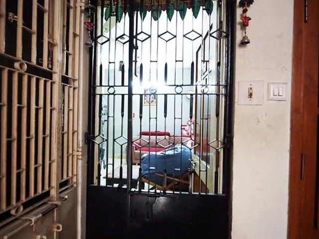 2 BHK Apartment in Paldi for resale Ahmedabad. The reference number is 19733994