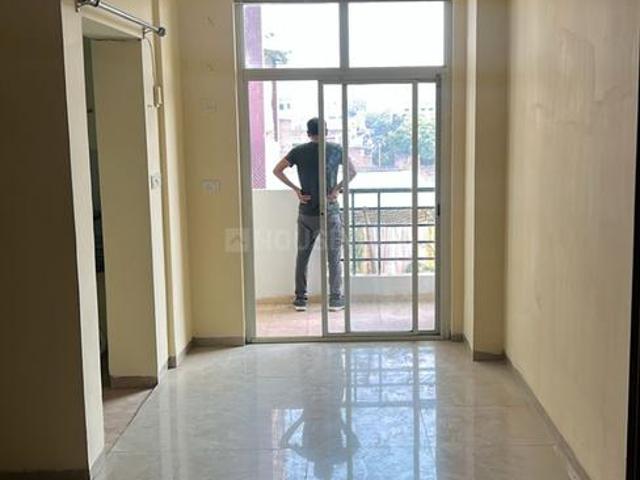 2 BHK Apartment in Pandeypur for rent Varanasi. The reference number is 17046884