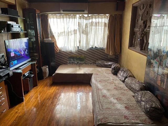 2 BHK Apartment in Parel for rent Mumbai. The reference number is 13842717