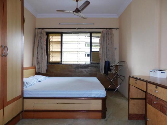 2 BHK Apartment in Parel for rent Mumbai. The reference number is 20436433