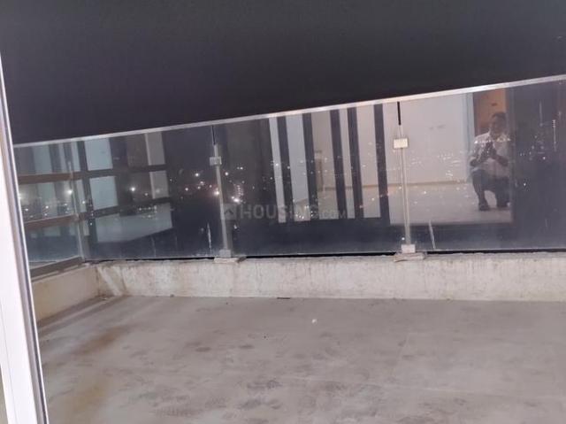 2 BHK Apartment in Parel for resale Mumbai. The reference number is 18690698