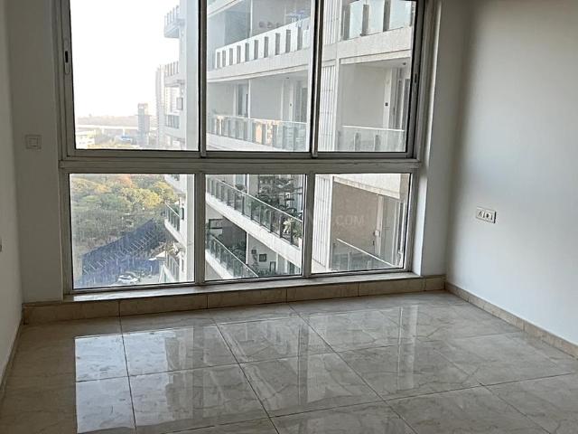 2 BHK Apartment in Parel for resale Mumbai. The reference number is 19469061