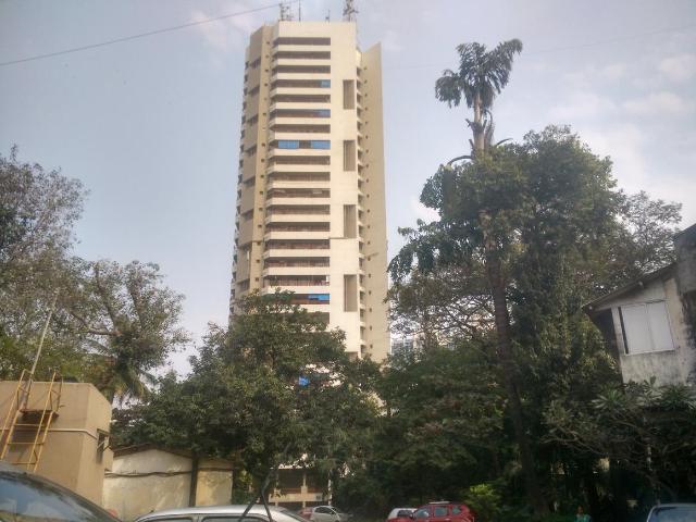 2 BHK Apartment in Parel for resale Mumbai. The reference number is 19935404