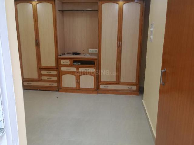 2 BHK Apartment in Paschim Vihar for rent New Delhi. The reference number is 15931802
