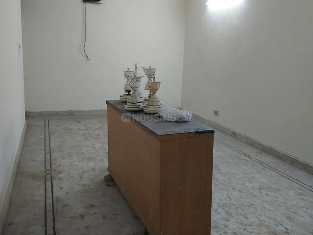 2 BHK Apartment in Paschim Vihar for rent New Delhi. The reference number is 16805671