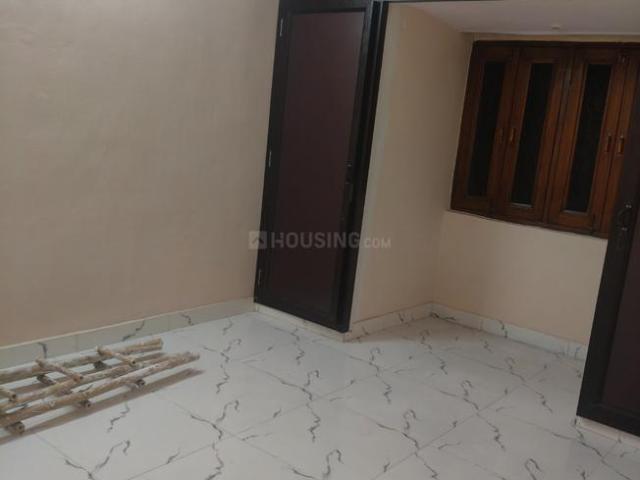 2 BHK Apartment in Paschim Vihar for rent New Delhi. The reference number is 19613432