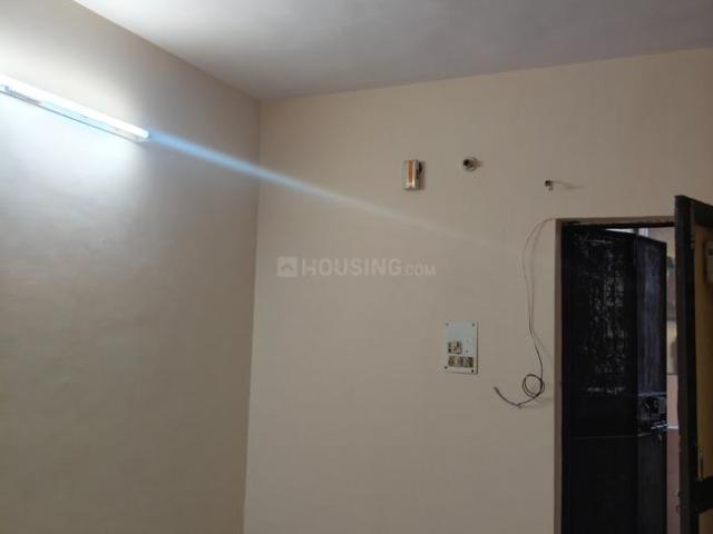 2 BHK Apartment in Paschim Vihar for rent New Delhi. The reference number is 19672080