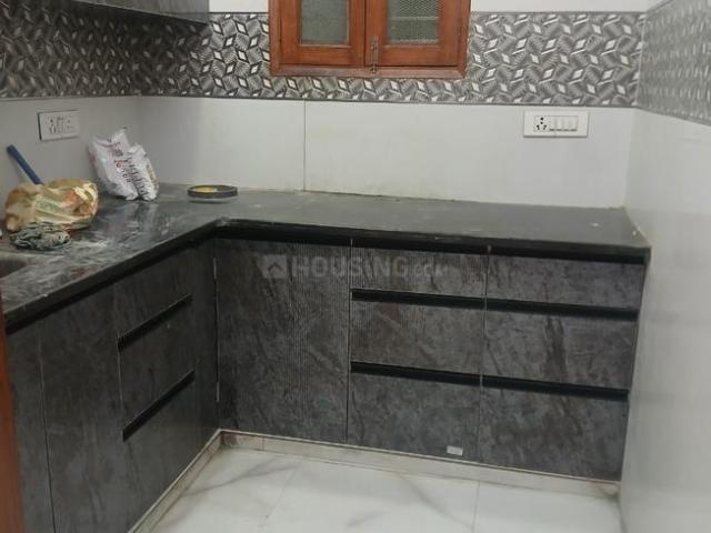2 BHK Apartment in Paschim Vihar for rent New Delhi. The reference number is 19715946